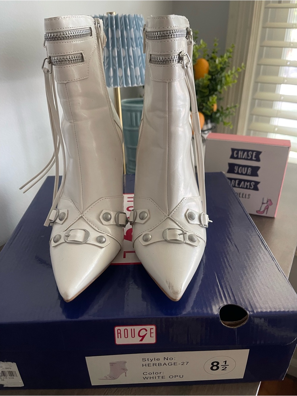 Rouge White Pointed Toe Buckled Ankle Boots